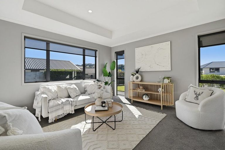 Photo of property in 8 Vantage Place, Omokoroa, 3114