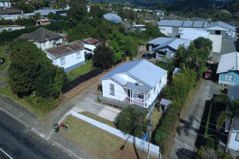 Photo of property in 39 Station Road, Te Kamo, 0112