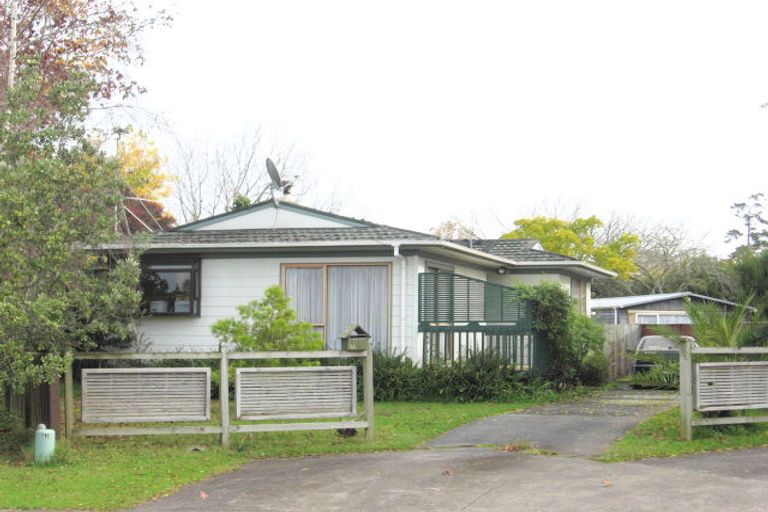 Photo of property in 14 Lyren Place, Half Moon Bay, Auckland, 2012