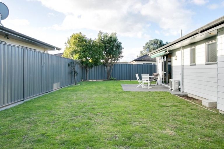 Photo of property in 8 Mcnaughton Place, Onekawa, Napier, 4110