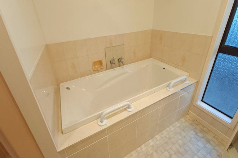 Photo of property in 55a Crawford Crescent, Te Kamo, Whangarei, 0112