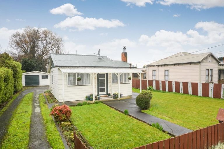 Photo of property in 37 Station Road, Marton, 4710