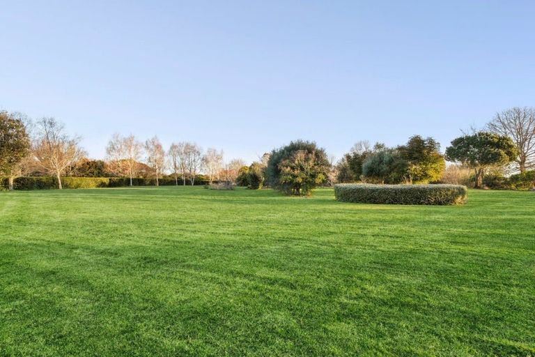 Photo of property in 7 Beckside Close, Matangi, Hamilton, 3284