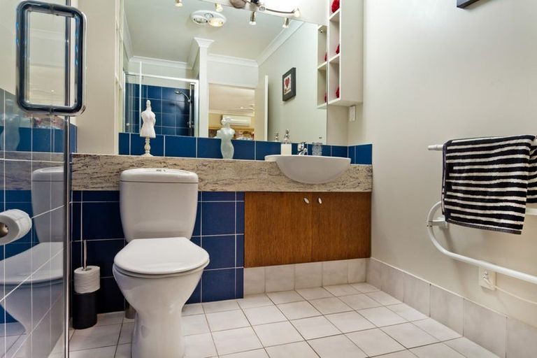 Photo of property in 44 Isobel Road, Greenhithe, Auckland, 0632