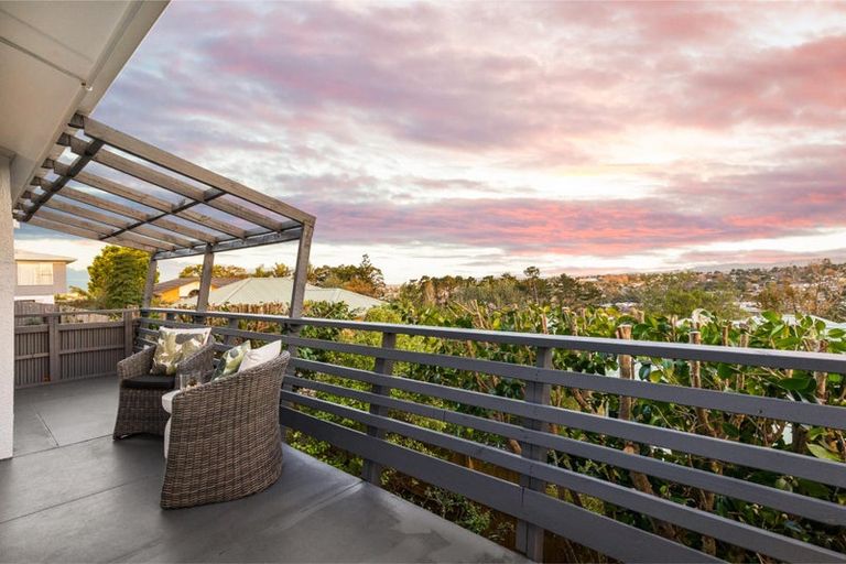 Photo of property in 101 Royal Road, Massey, Auckland, 0614