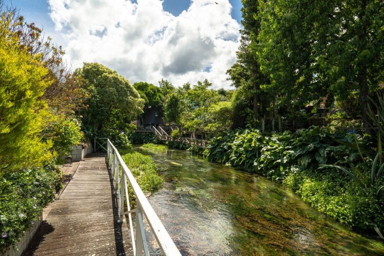 Photo of property in 2 Clouston Gardens, Springlands, Blenheim, 7201