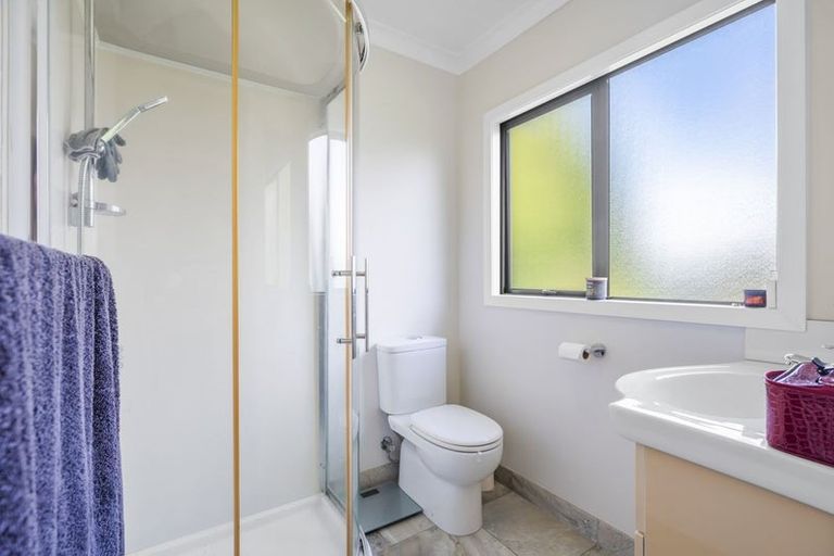 Photo of property in 336 One Tree Point Road, One Tree Point, 0118