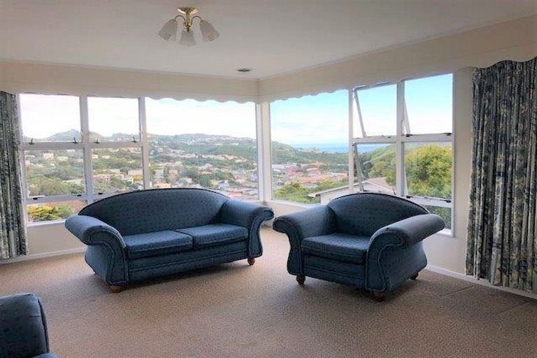 Photo of property in 21 Seatoun Heights Road, Miramar, Wellington, 6022