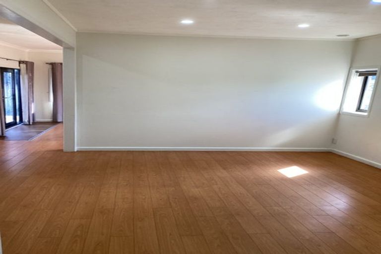 Photo of property in 125 East Tamaki Road, Papatoetoe, Auckland, 2025