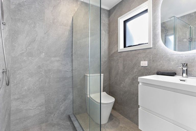 Photo of property in 13 Davita Place, Farm Cove, Auckland, 2012