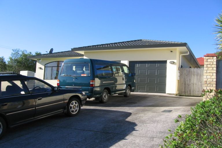 Photo of property in 44 Hetherington Road, Ranui, Auckland, 0612