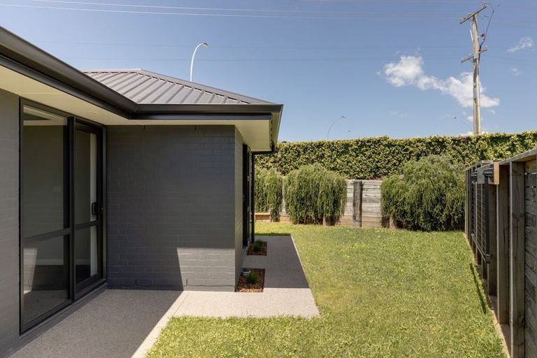 Photo of property in 16 Lusk Street, Rangiora, 7400