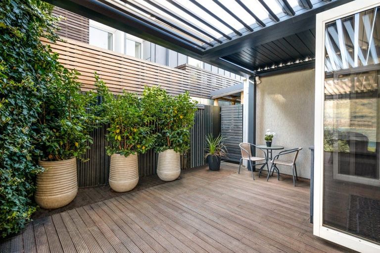 Photo of property in 32 Lismore Street, Wanaka, 9305