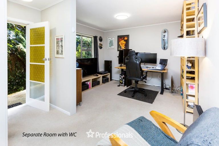 Photo of property in 96 Kamahi Street, Stokes Valley, Lower Hutt, 5019