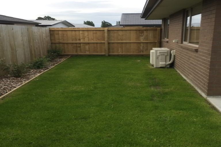Photo of property in 15 Makawe Roa Street, Marshland, Christchurch, 8083