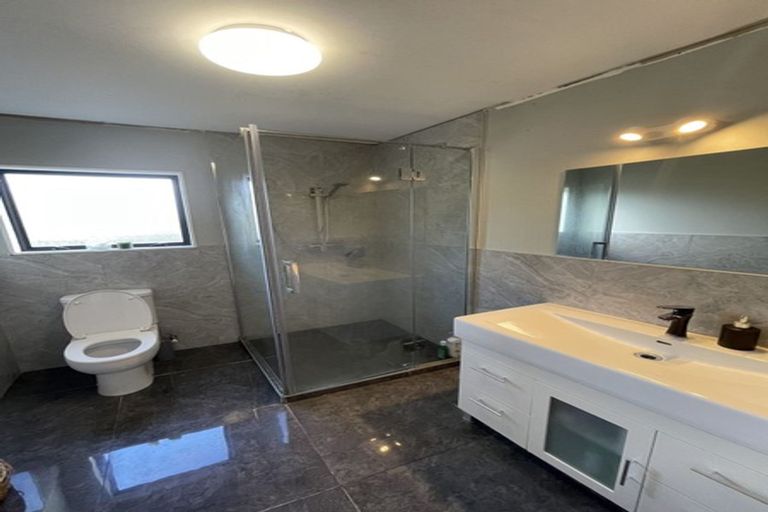 Photo of property in 27 Charles Prevost Drive, The Gardens, Auckland, 2105