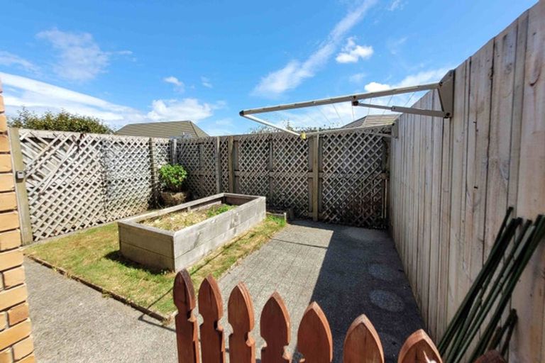 Photo of property in 28/28 Fuller Close, Levin, 5510