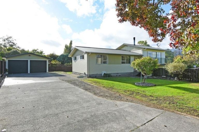 Photo of property in 8 Dawn Grove, Brown Owl, Upper Hutt, 5018