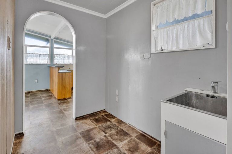 Photo of property in 22 Hickey Place, Opunake, 4616