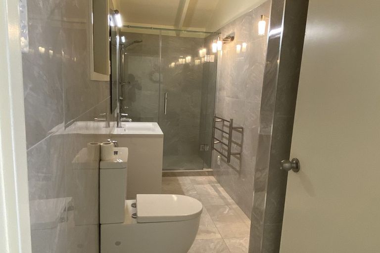 Photo of property in 60 Cheriton Road, Mellons Bay, Auckland, 2014