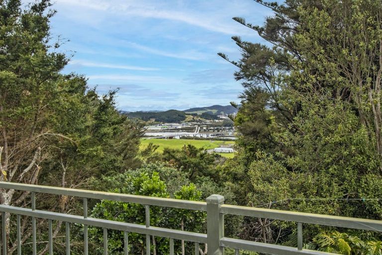 Photo of property in 20 Memorial Drive, Parahaki, Whangarei, 0112