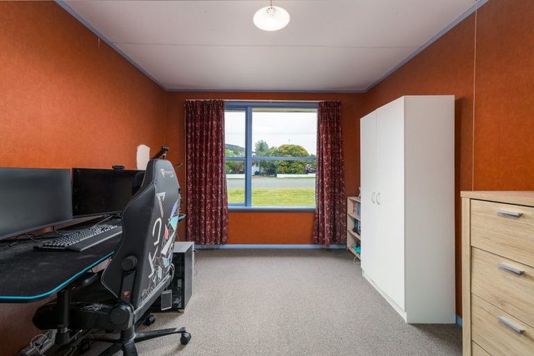 Photo of property in 28 Augustine Street, Waimate, 7924