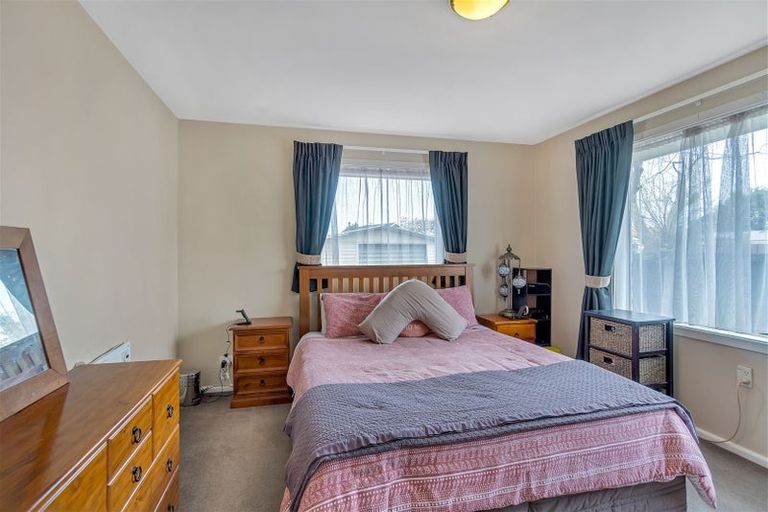 Photo of property in 38 Sandown Crescent, Aranui, Christchurch, 8061