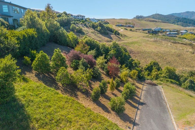 Photo of property in 16 Heemskerck Place, Britannia Heights, Nelson, 7010