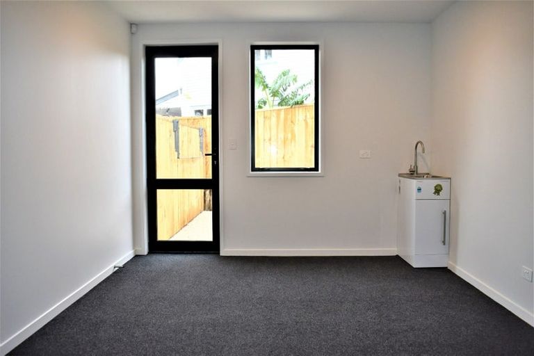 Photo of property in 2/103 Cambridge Road, Hillcrest, Hamilton, 3216