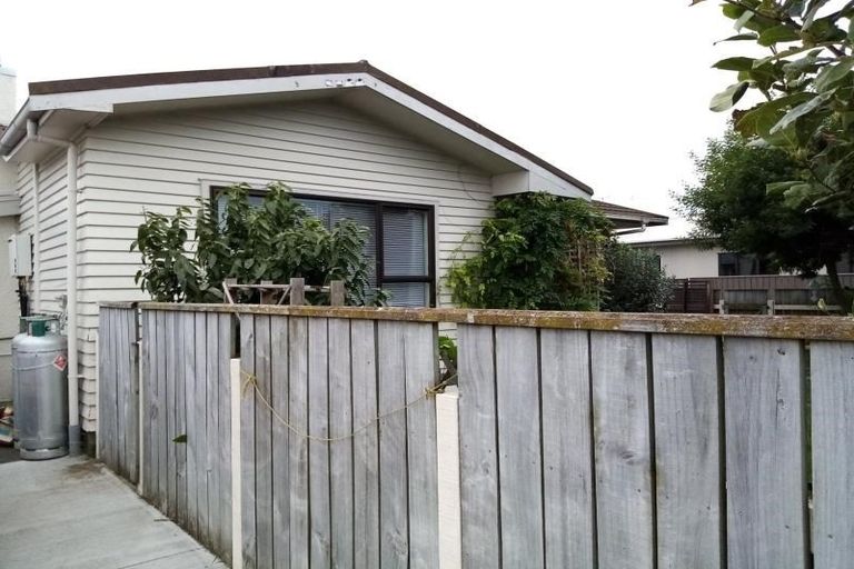 Photo of property in 4/245 Kennedy Road, Onekawa, Napier, 4110