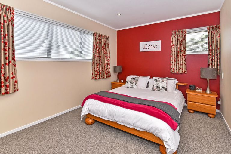Photo of property in 78 Carnoustie Drive, Wattle Downs, Auckland, 2103