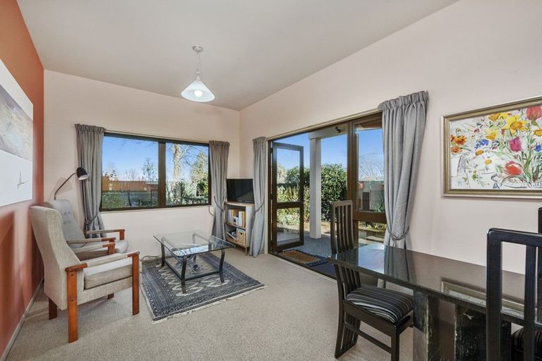 Photo of property in 43 Grace Crescent, Richmond Heights, Taupo, 3330