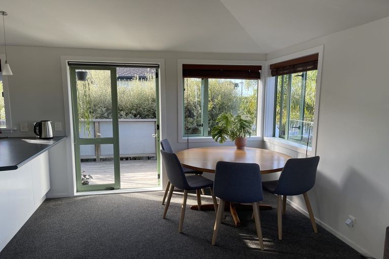 Photo of property in 4a Richards Avenue, Forrest Hill, Auckland, 0620