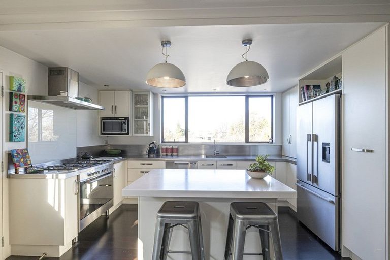 Photo of property in 50 Trafalgar Street, Maori Hill, Timaru, 7910