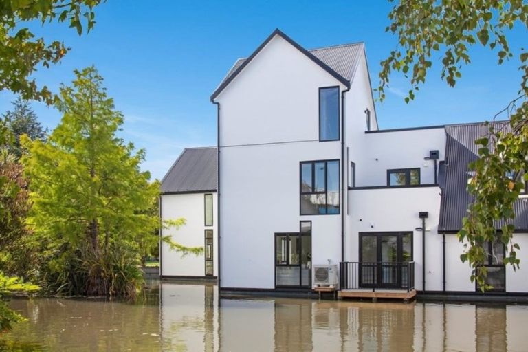 Photo of property in 11/140 Office Road, Merivale, Christchurch, 8014