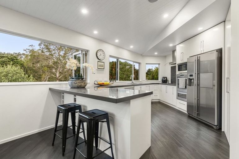 Photo of property in 43a Lonely Track Road, Fairview Heights, Auckland, 0632