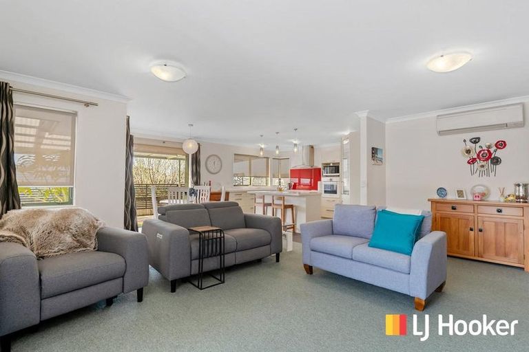 Photo of property in 18 Hamon Place, Pukehangi, Rotorua, 3015