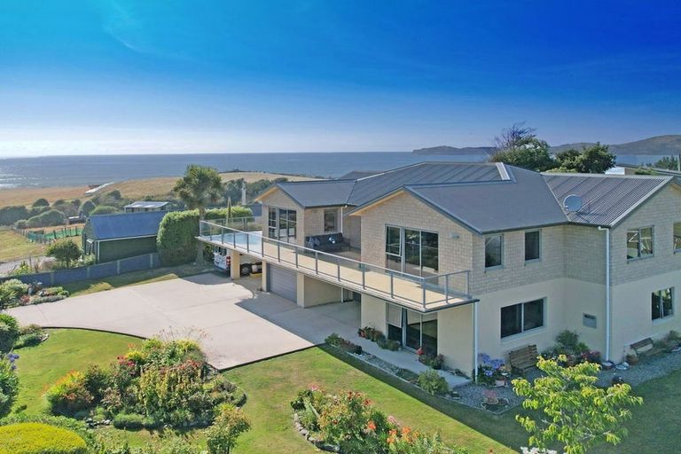 Photo of property in 11 Oakham Street, Hampden, 9410