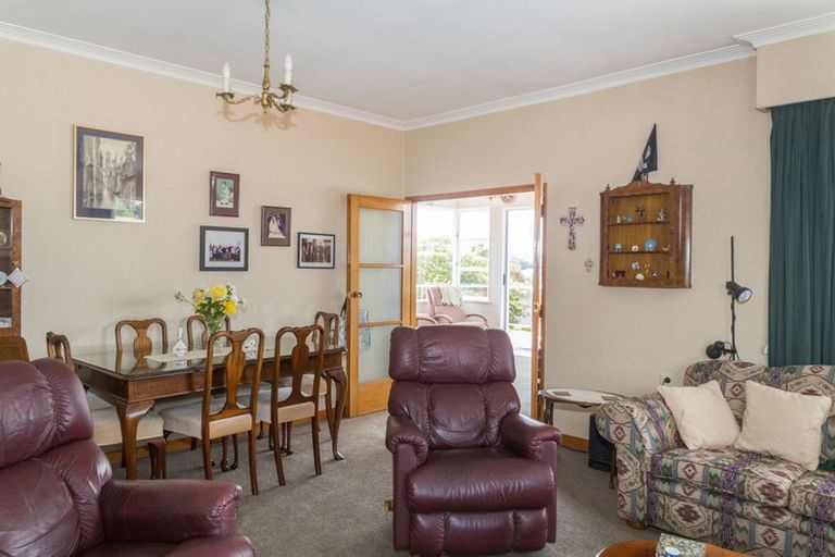 Photo of property in 6 Drummond Street, Dannevirke, 4930