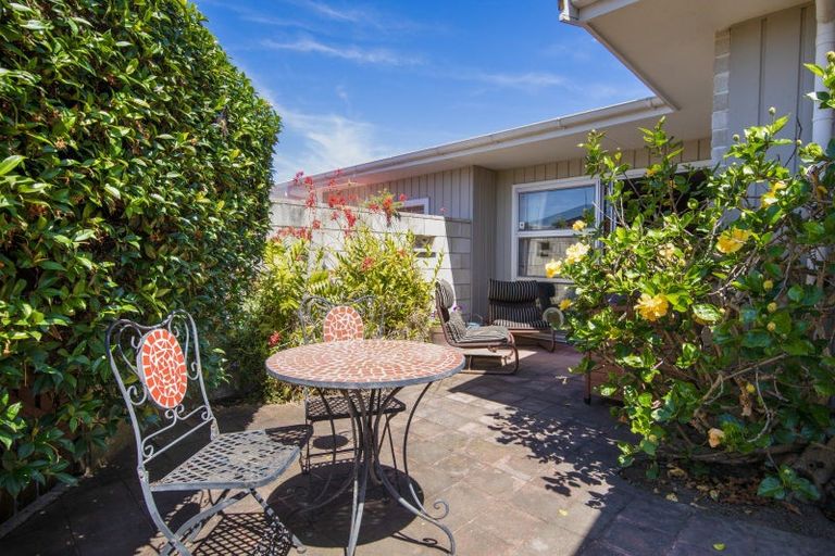 Photo of property in 10a Avondale Road, Taradale, Napier, 4112