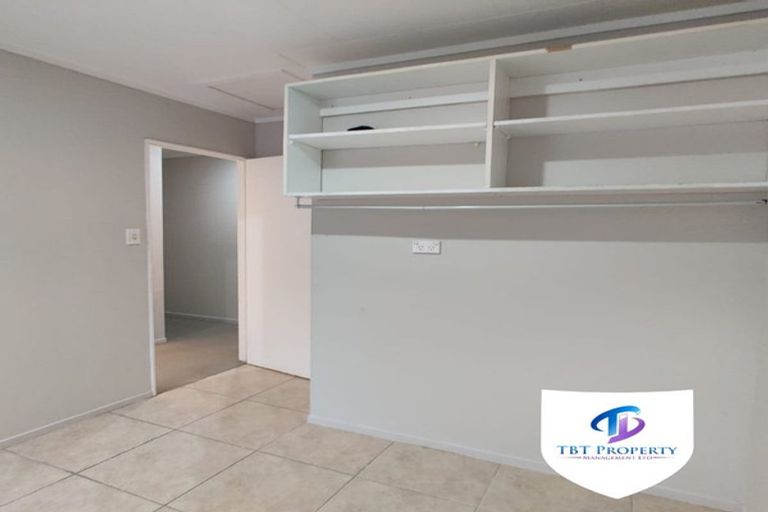 Photo of property in 21 Hakea Place, Totara Heights, Auckland, 2105