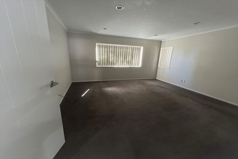Photo of property in 2 Hector Drive, Rototuna North, Hamilton, 3210