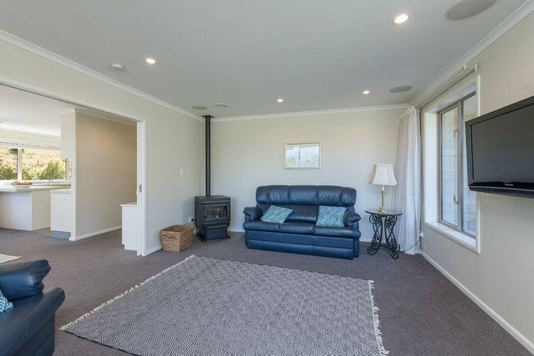 Photo of property in 16 Saddleback Road, Todds Valley, Nelson, 7071