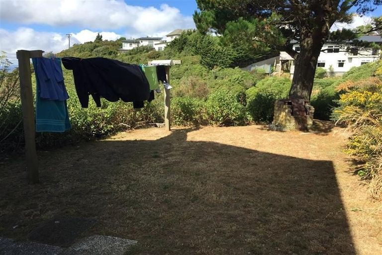 Photo of property in 2/65 Mandalay Terrace, Khandallah, Wellington, 6035