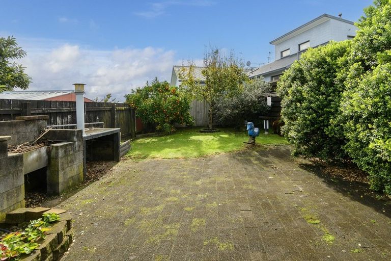 Photo of property in 60 Victory Street, Welcome Bay, Tauranga, 3112