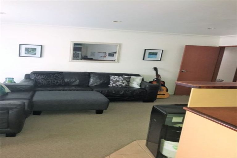 Photo of property in 3 Lake Panorama Drive, Henderson, Auckland, 0612