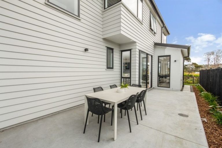 Photo of property in 6 Tai Crescent, Hobsonville, Auckland, 0616