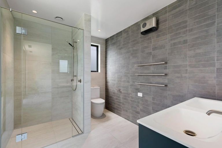 Photo of property in 6 Red Deer Rise, Kelvin Heights, Queenstown, 9300