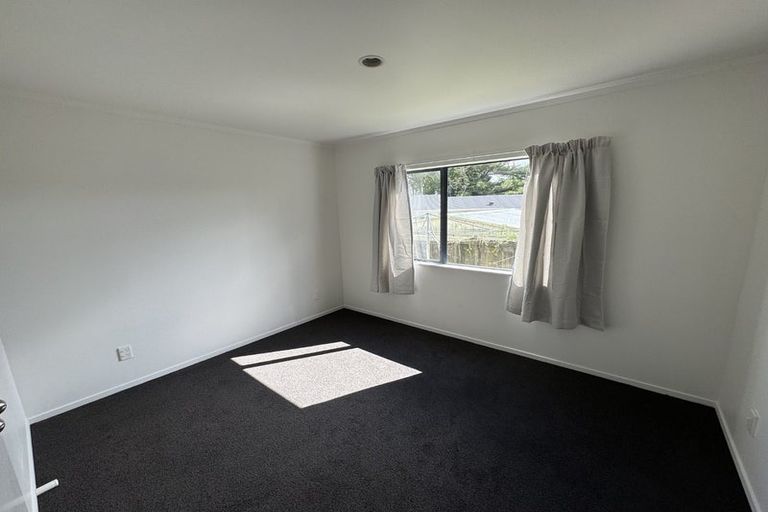 Photo of property in 344 Roscommon Road, Clendon Park, Auckland, 2103
