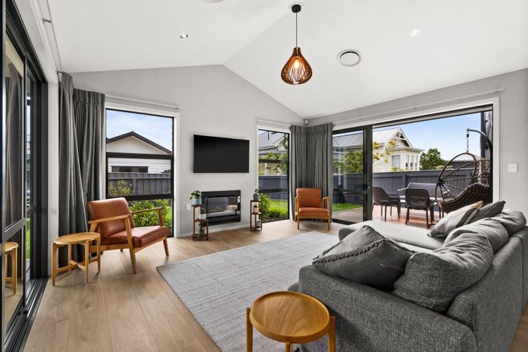 Photo of property in 45a Arataki Road, Havelock North, 4130